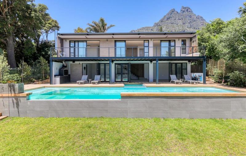 6 Bedroom Property for Sale in Camps Bay Western Cape